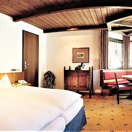 Alpenhotel & *** Hotel Seefeld in Tirol