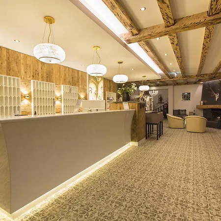 Alpenhotel & *** Seefeld in Tirol